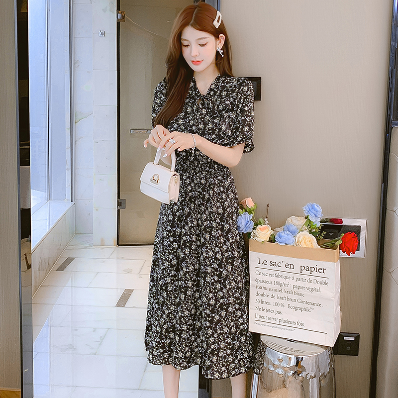 Floral Chiffon A-Line Midi Dress with V-Neck and Puff Sleeves - Image 5