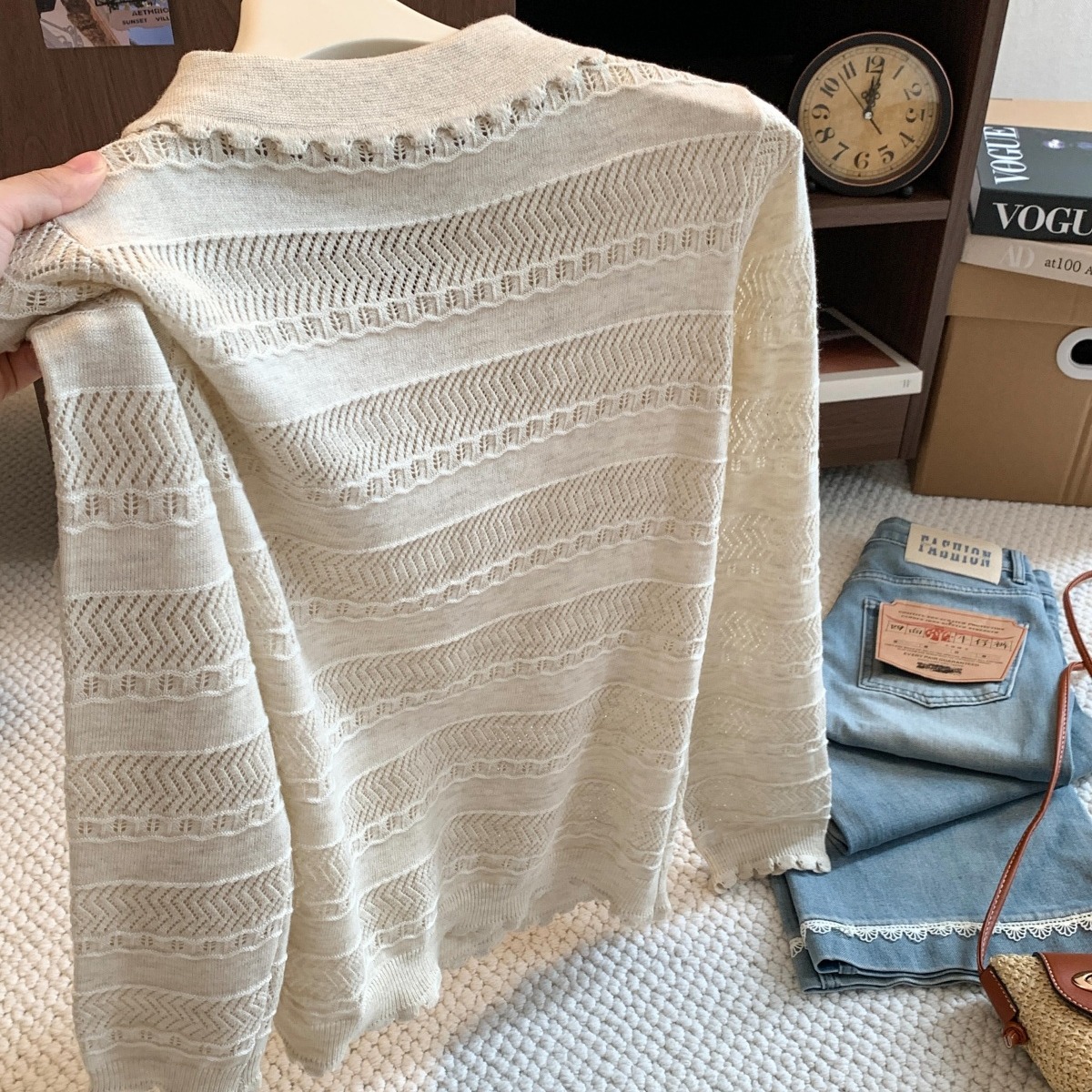 French Old Money Hollow Lace Polo Neck Long Sleeve Knit Top for Women Early Autumn New Unique High End Casual Top - Image 5